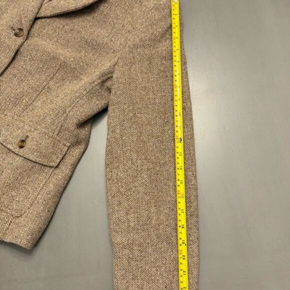L.L. Bean Women’s Tan Herringbone Tweed Wool-Silk Blazer Jacket 3 Button Sz M - Picture 15 of 16